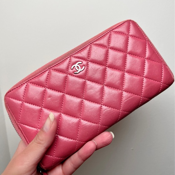 🌸 Authentic Chanel Pink Leather Wallet - Picture 2 of 6
